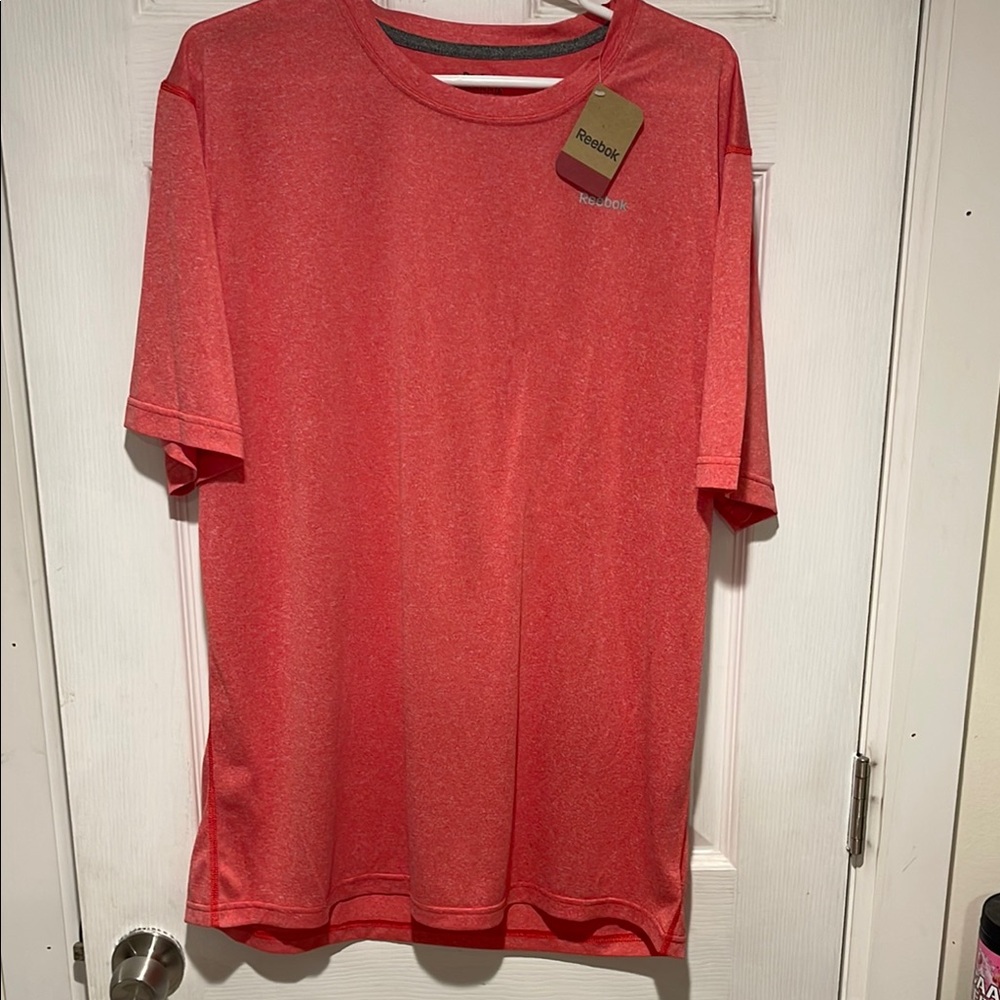 Reebok Men's Red T-Shirt